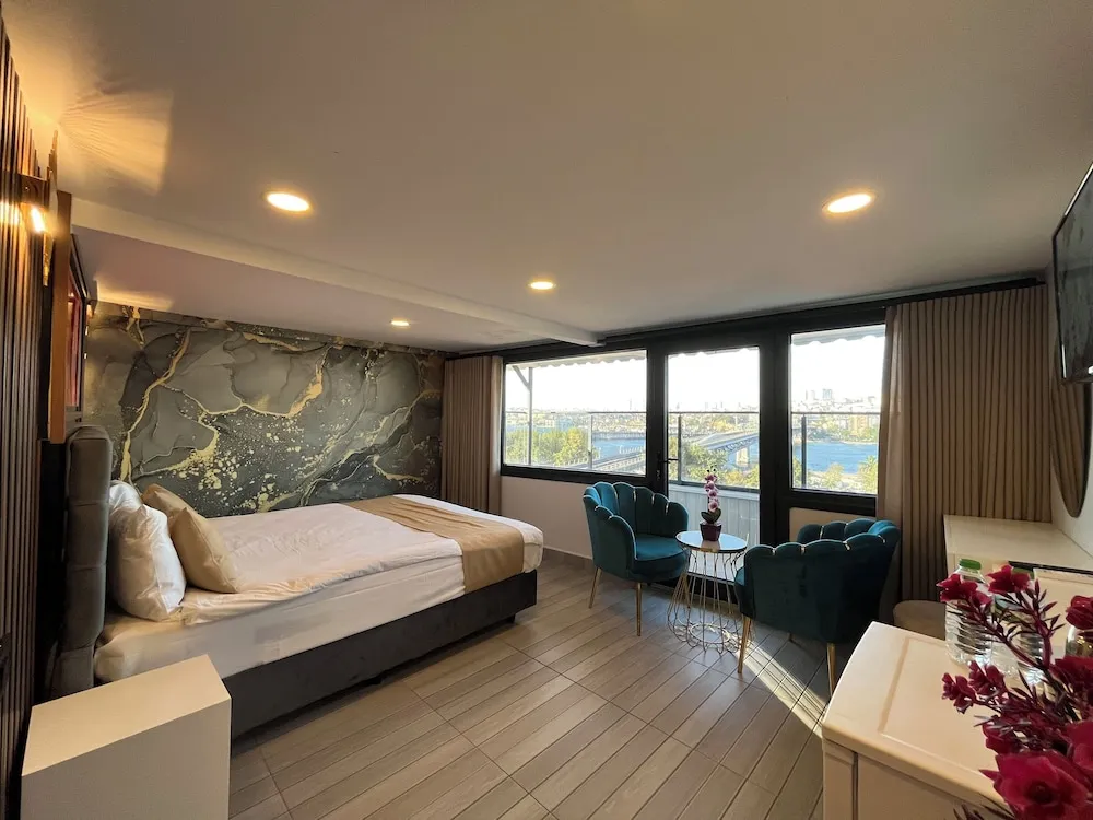 Panoramic Tek Büyük Yataklı Oda, Balkon, Deniz Manzaralı