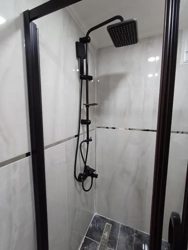 Deluxe Dört Kişilik Oda, Deniz Manzaralı