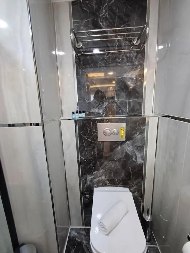 Deluxe Dört Kişilik Oda, Deniz Manzaralı
