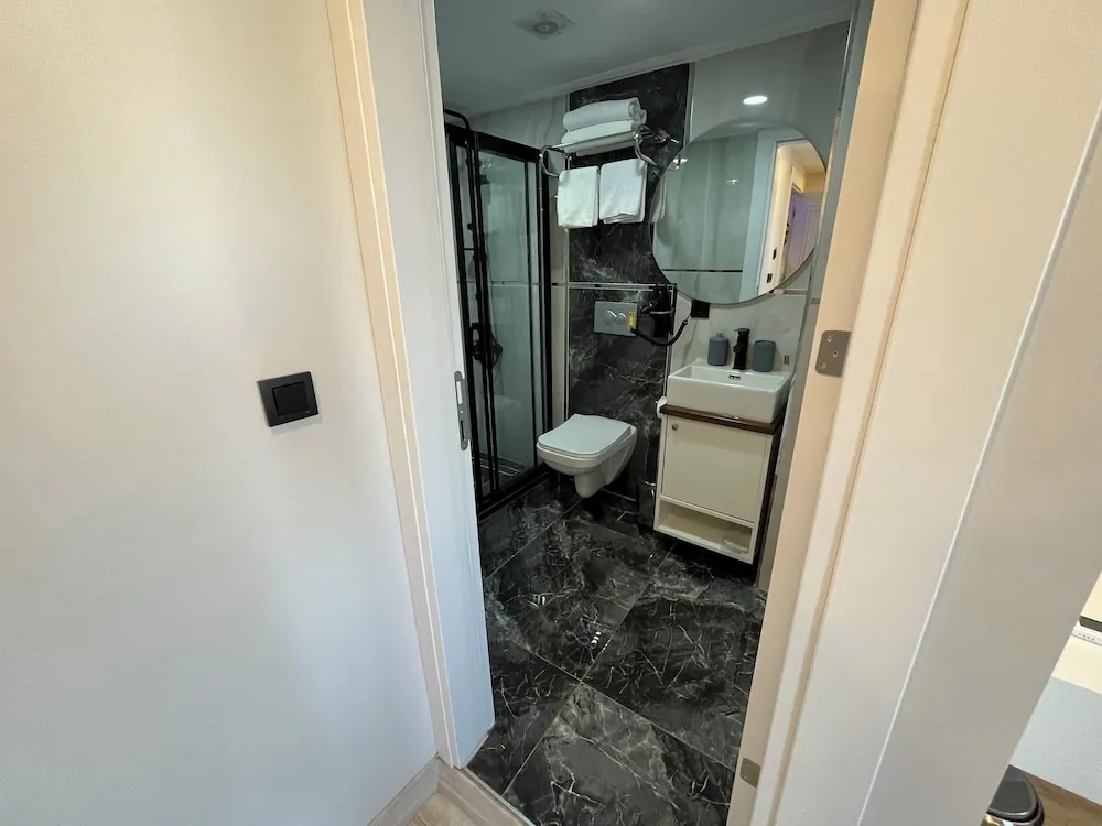 Deluxe Tek Büyük Yataklı Oda, Deniz Manzaralı