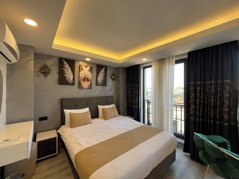 Deluxe Tek Büyük Yataklı Oda, Deniz Manzaralı