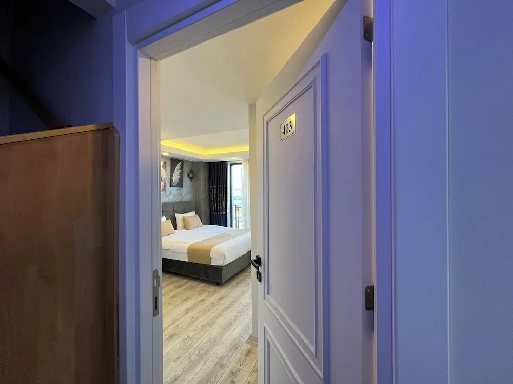 Deluxe Tek Büyük Yataklı Oda, Deniz Manzaralı