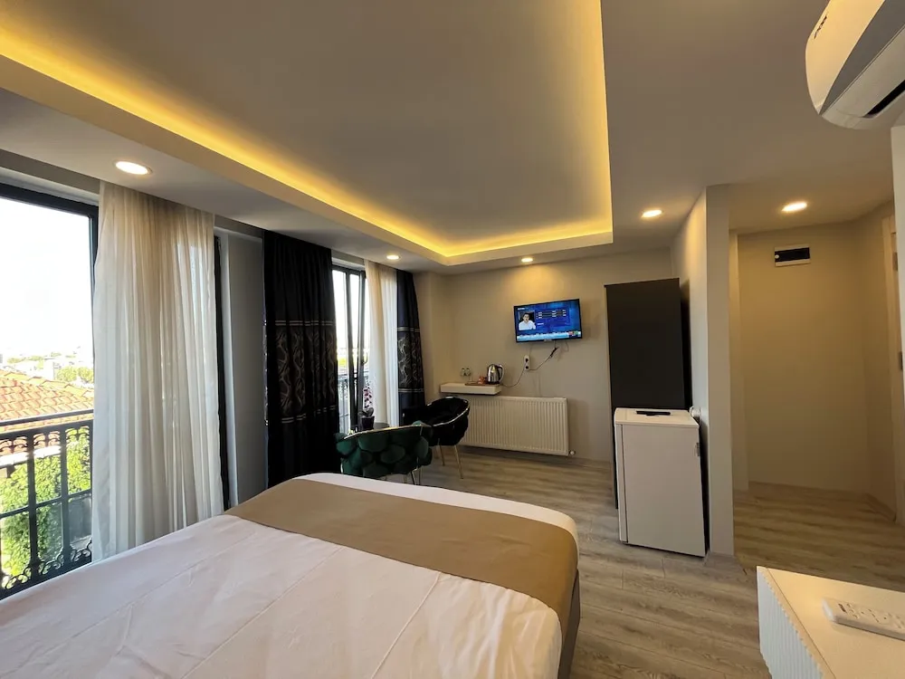 Deluxe Tek Büyük Yataklı Oda, Deniz Manzaralı