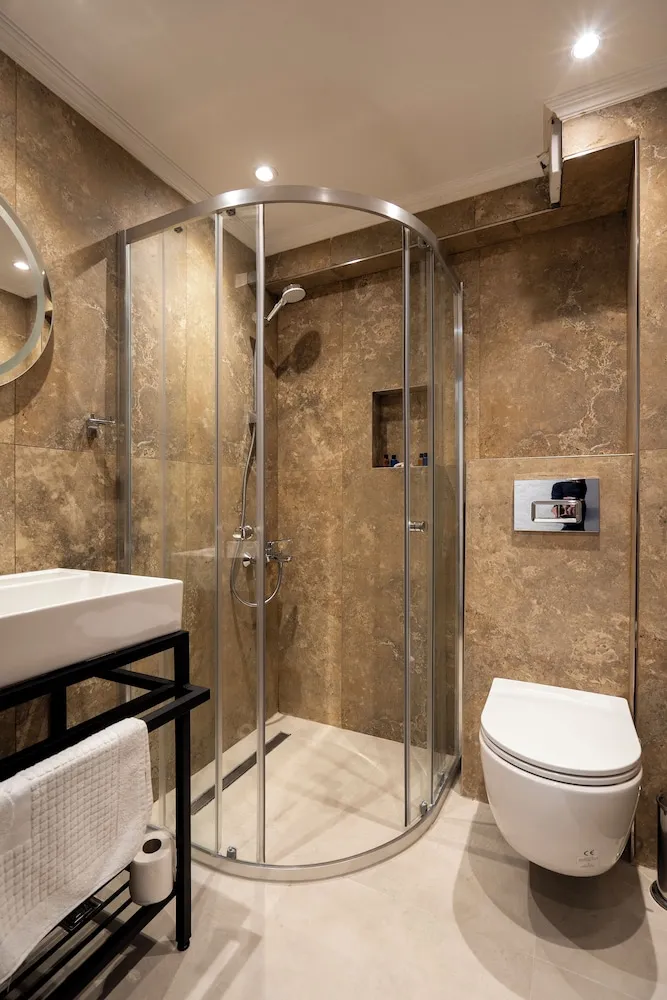 Standard Üç Kişilik Oda, Şehir Manzaralı