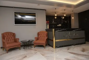 Daymonth Hotel