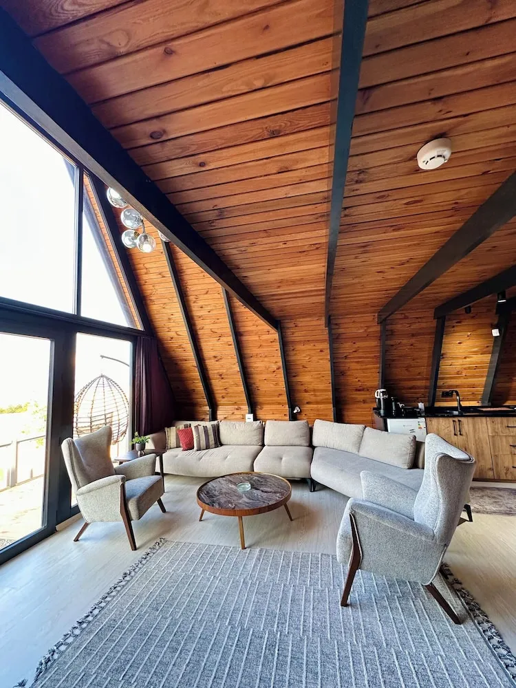 Superior Bungalov, Göl Manzaralı