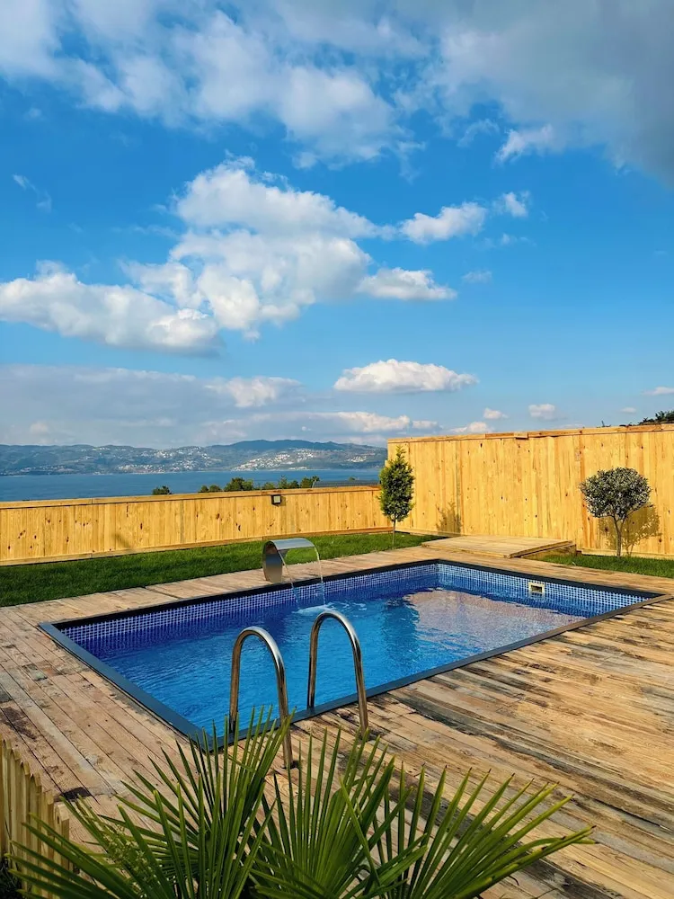 Superior Bungalov, Göl Manzaralı