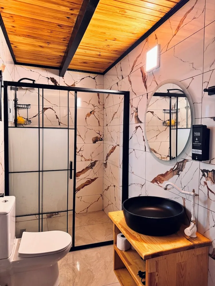 Deluxe Bungalov, Göl Manzaralı