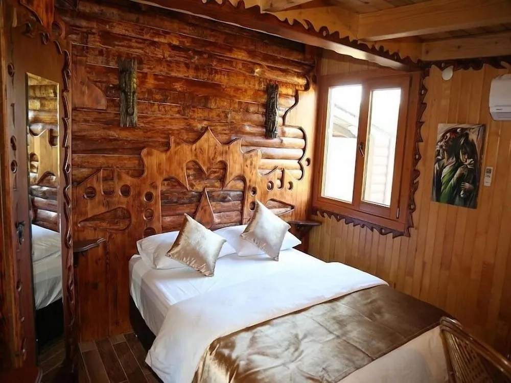 Deluxe Bungalov, Bahçe Manzaralı