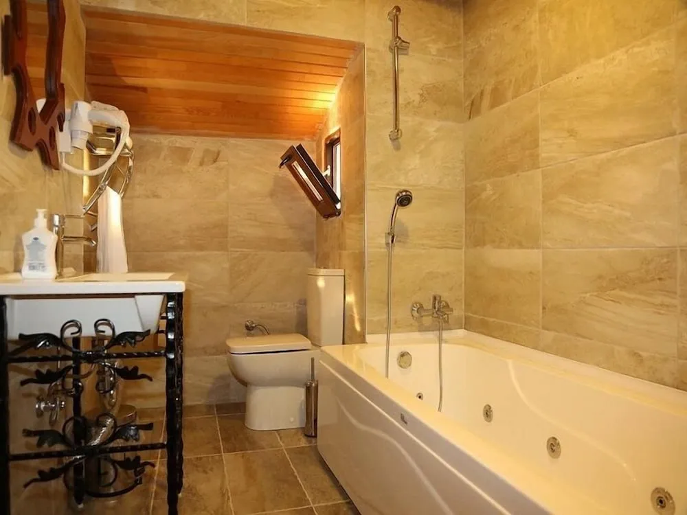 Deluxe Bungalov, Bahçe Manzaralı