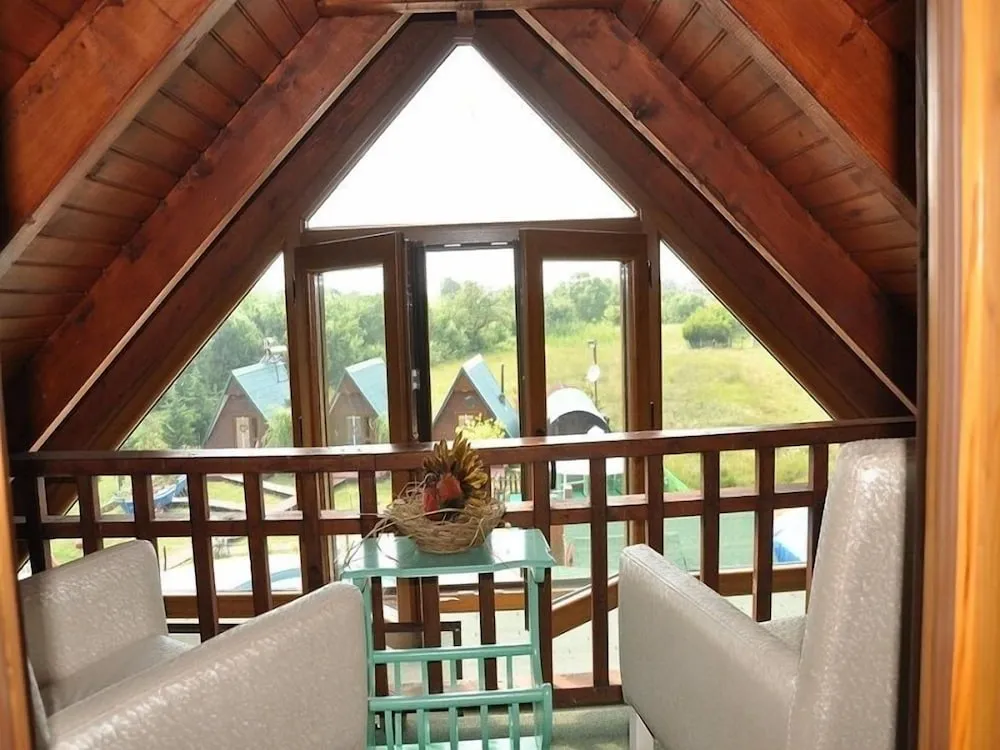Deluxe Bungalov, Bahçe Manzaralı