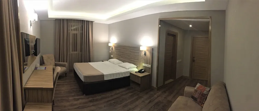 Tek Büyük Yataklı Oda, Şehir Manzaralı
