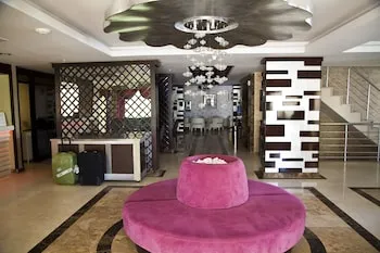 Holiday City Hotel