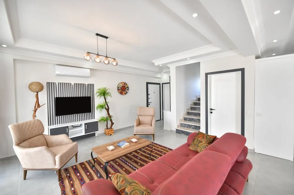 Villa, Kişiye Özel Havuzlu, Havuz Manzaralı