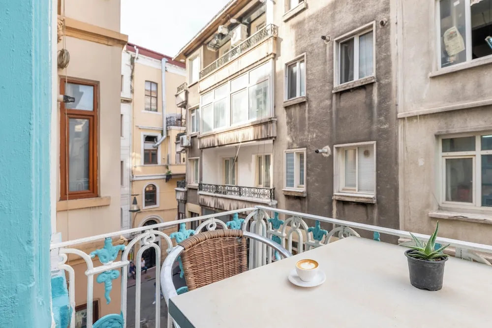 Deluxe Üç Kişilik Oda, Şehir Manzaralı