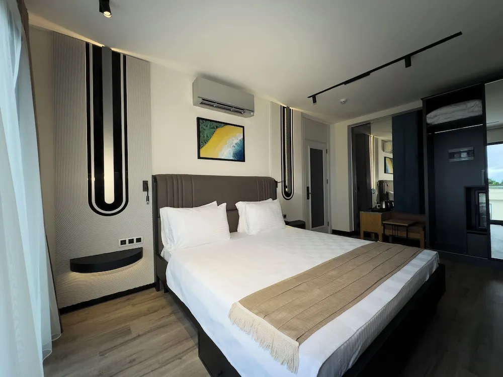Deluxe Oda, Balkon, Deniz Manzaralı