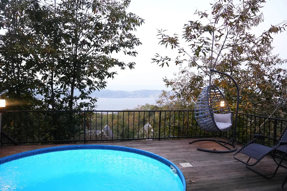 Bungalov, Göl Manzaralı
