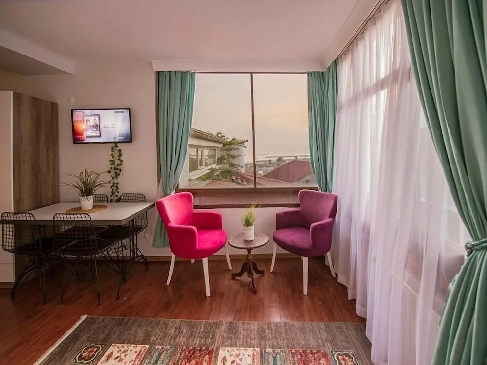 Classic Üç Kişilik Oda, Şehir Manzaralı