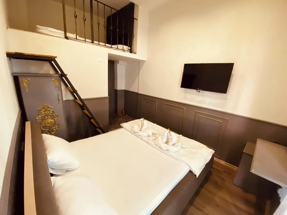 Comfort Dört Kişilik Oda