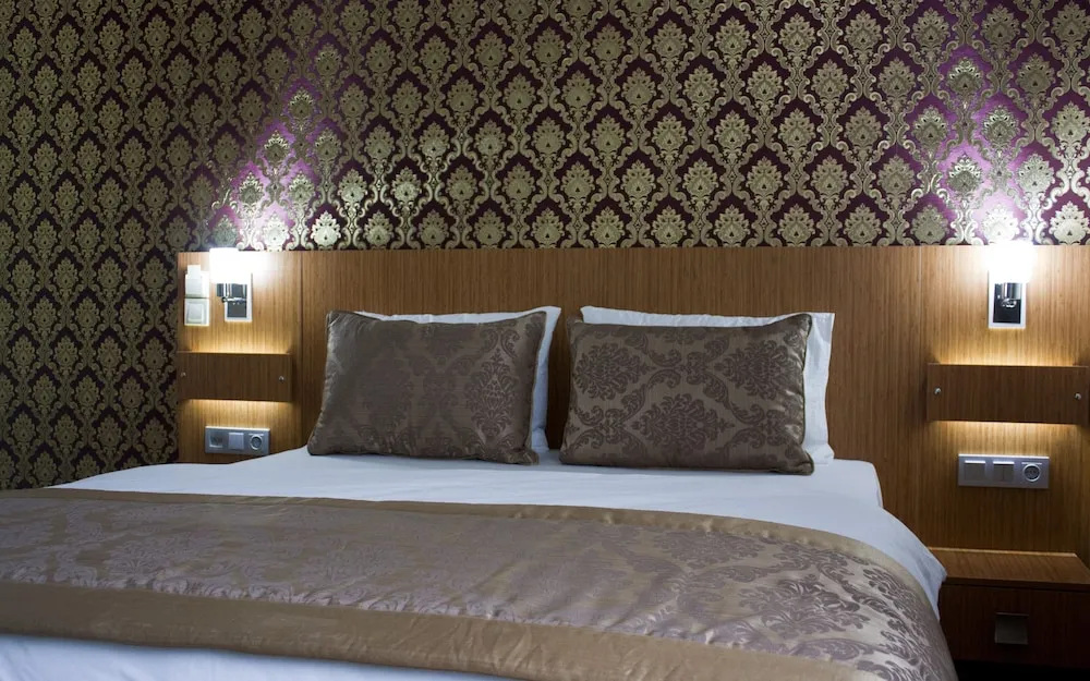 Economy Double Room, No Windows (Basement)