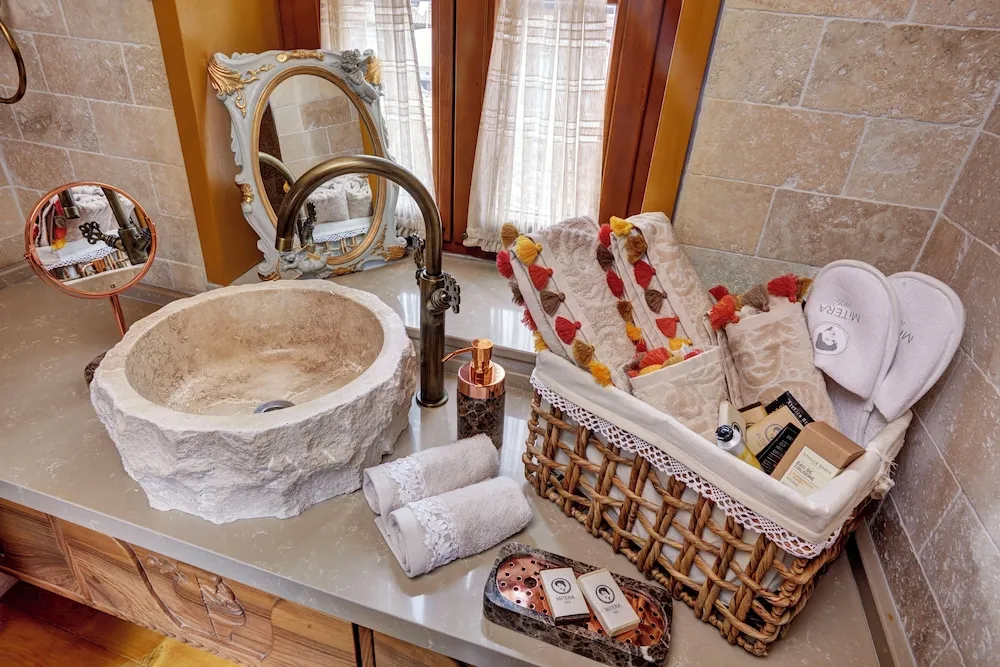 Basic Tek Büyük Yataklı Oda