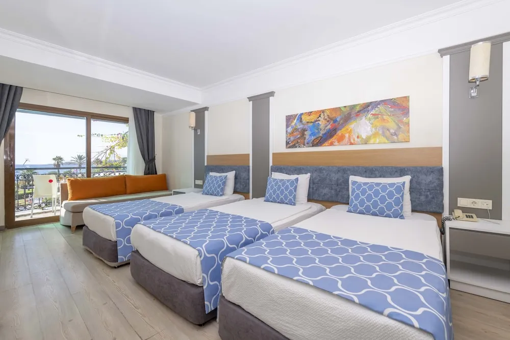 Standard Triple Room Land View