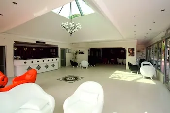 Destina Hotel