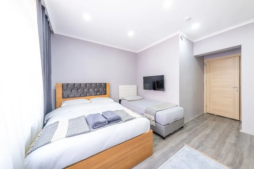 Comfort Üç Kişilik Oda, Şehir Manzaralı