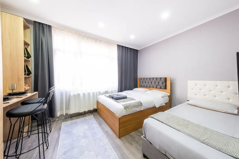 Comfort Üç Kişilik Oda, Şehir Manzaralı