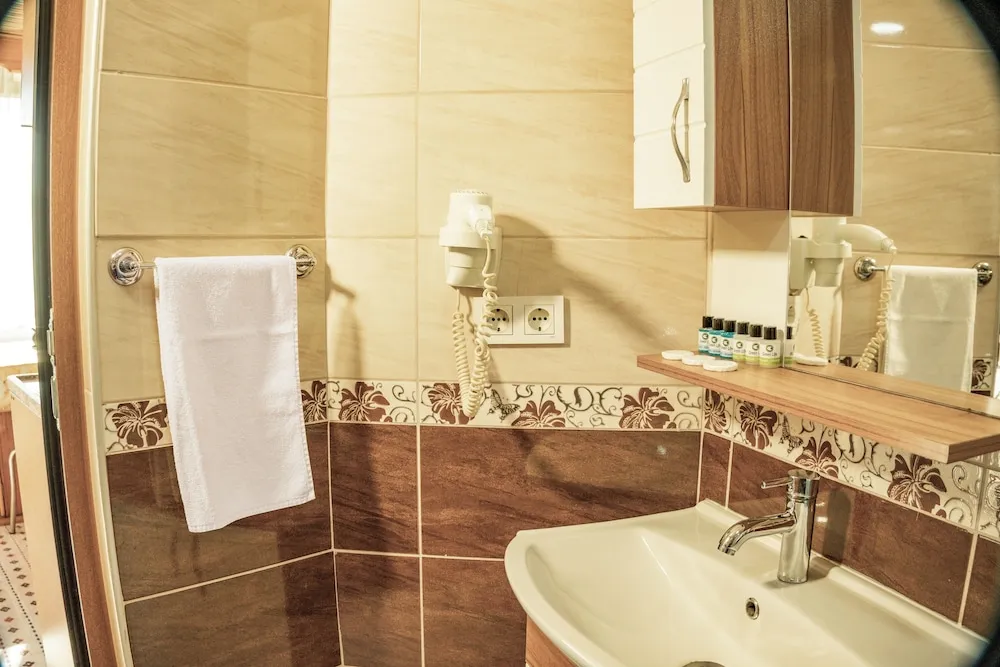 Deluxe Üç Kişilik Oda, Deniz Manzaralı