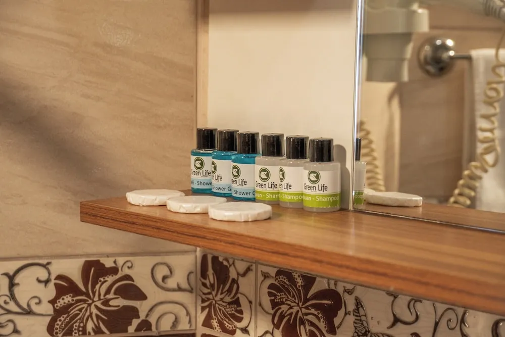 Deluxe Üç Kişilik Oda, Deniz Manzaralı