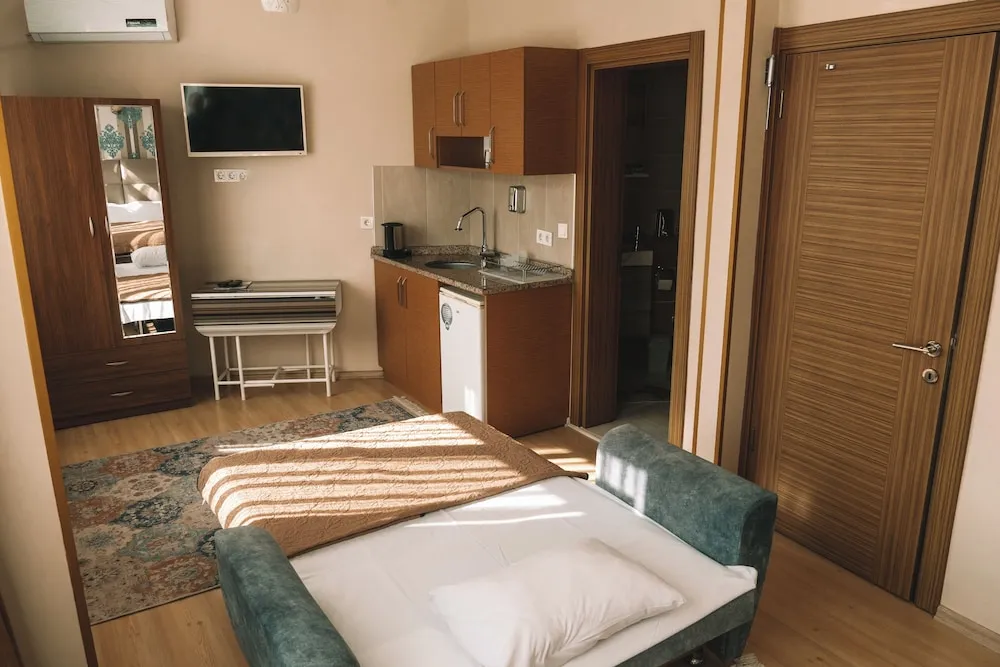 Comfort Üç Kişilik Oda, Park Manzaralı