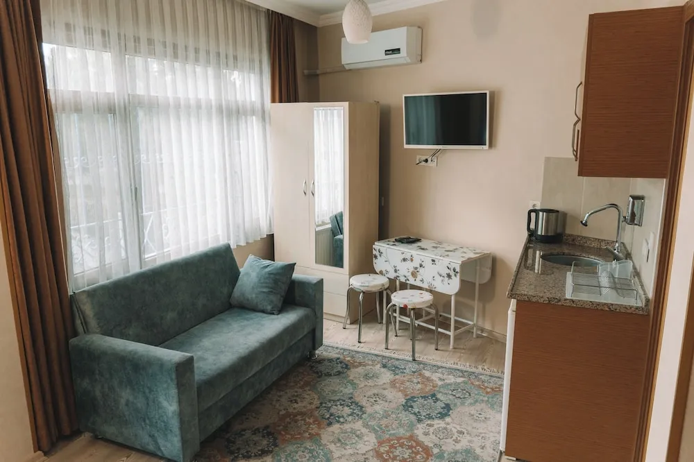 Comfort Üç Kişilik Oda, Park Manzaralı
