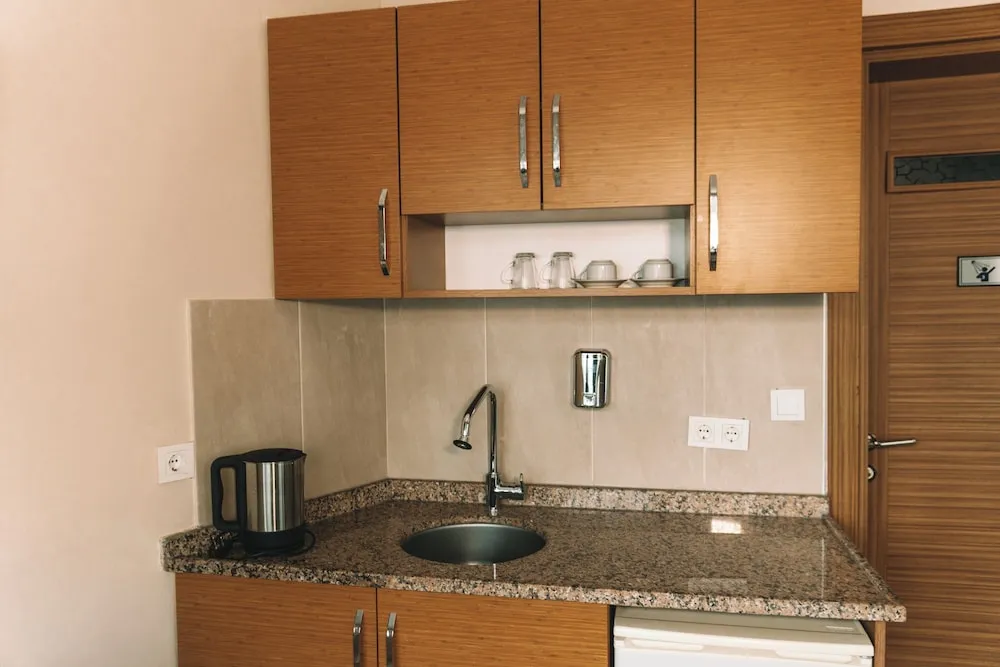 Comfort Üç Kişilik Oda, Park Manzaralı