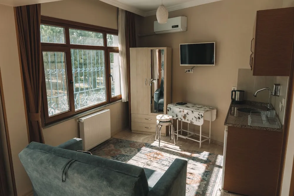 Comfort Üç Kişilik Oda, Park Manzaralı