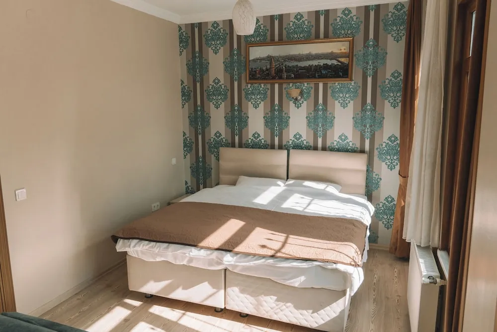 Comfort Üç Kişilik Oda, Park Manzaralı