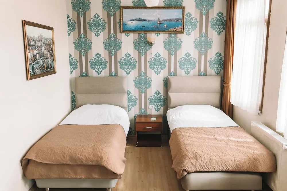 Comfort Üç Kişilik Oda, Park Manzaralı