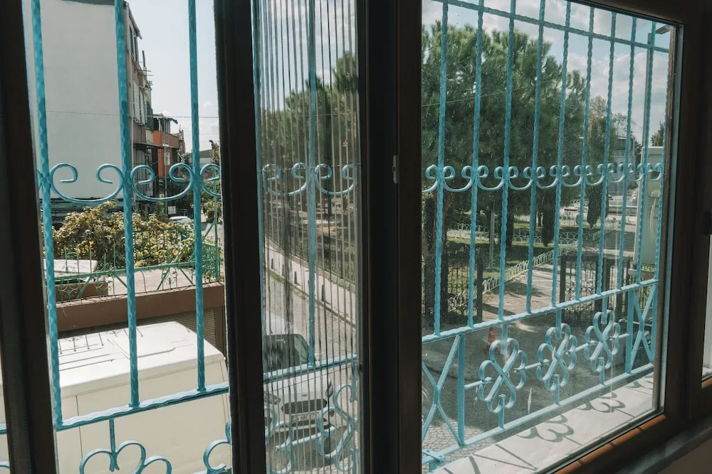 Comfort Üç Kişilik Oda, Park Manzaralı