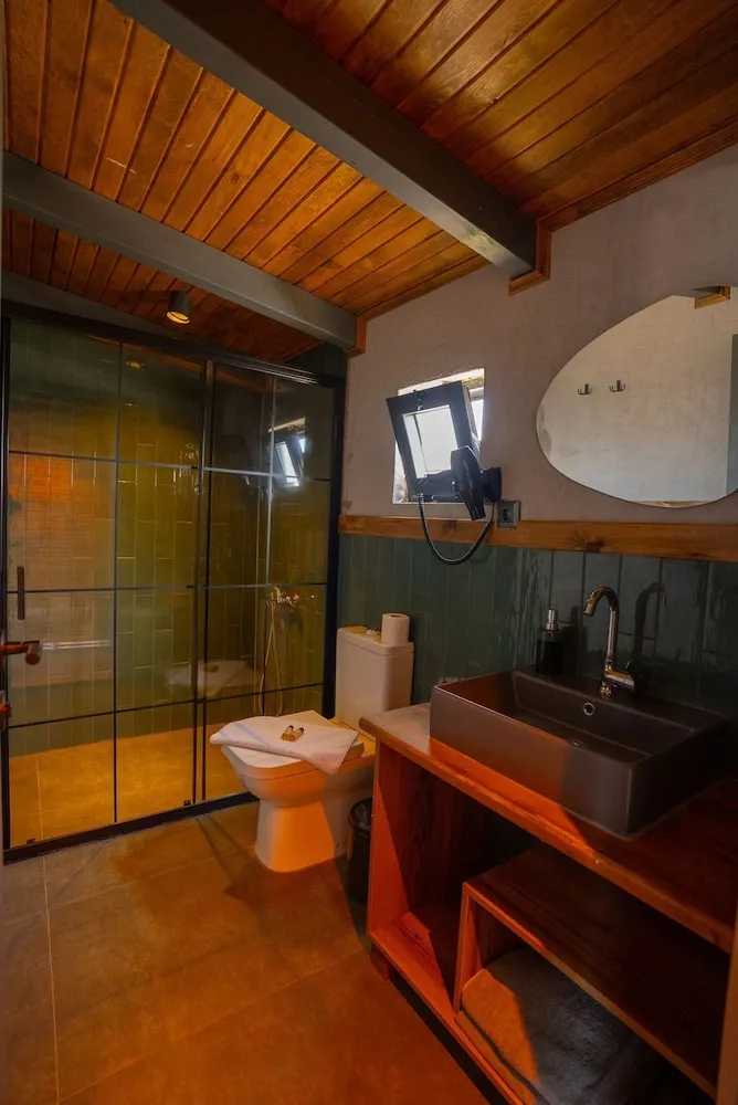 Luxury Villa, 2 Yatak Odası, Göl Manzaralı