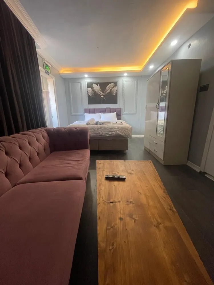 Deluxe Tek Büyük veya İki Ayrı Yataklı Oda