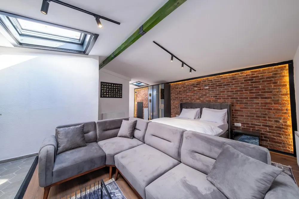 Romantic Stüdyo Süit, 1 Büyük (Queen) Boy Yatak ve Çekyat, Sıcak Su Küveti, Executive Katı