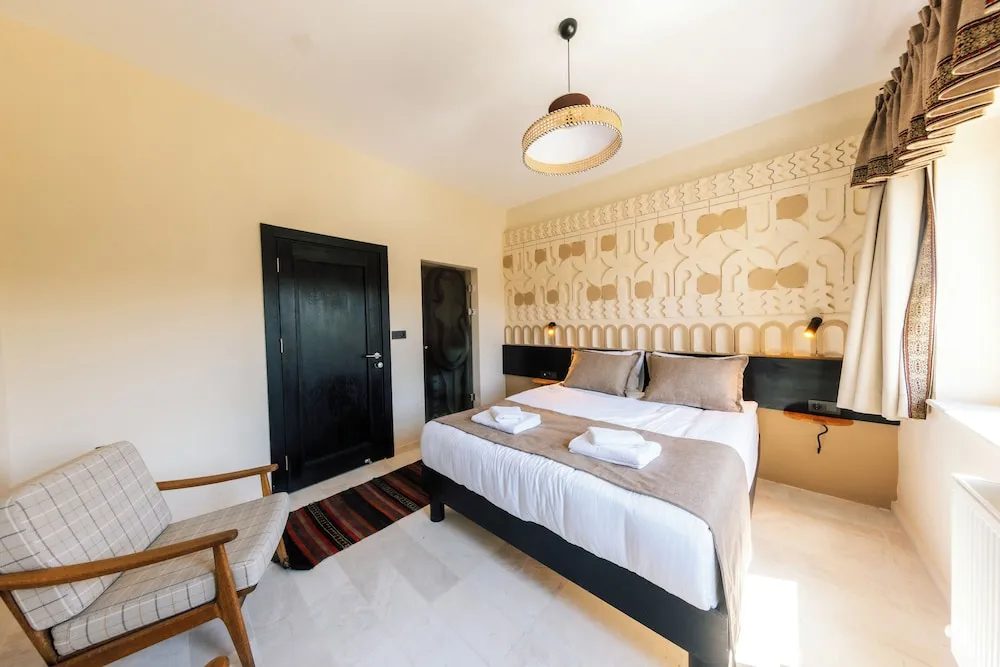 Classic Tek Büyük Yataklı Oda