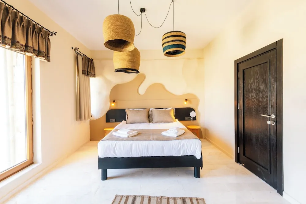 Classic Tek Büyük Yataklı Oda