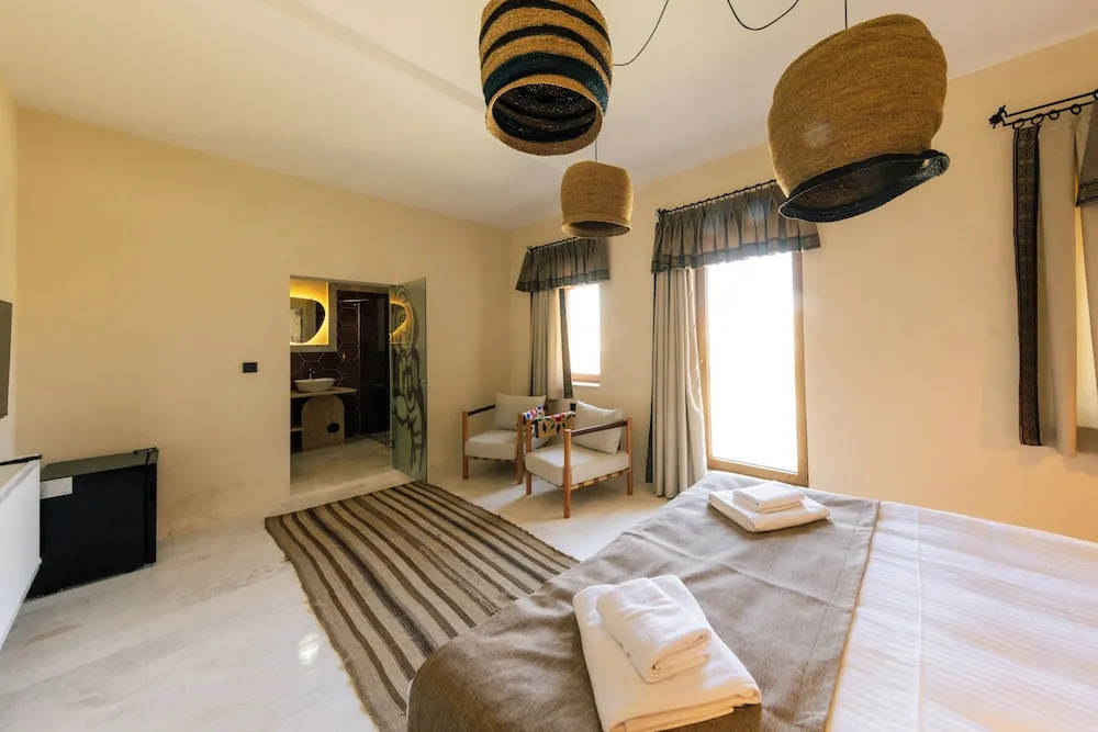 Classic Tek Büyük Yataklı Oda