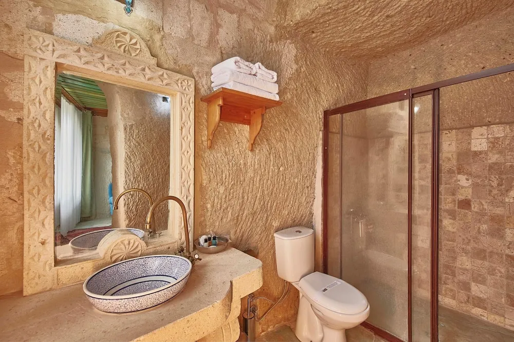 TUNA BEY ODASI - ŞÖMİNELİ VADİ MANZARALI