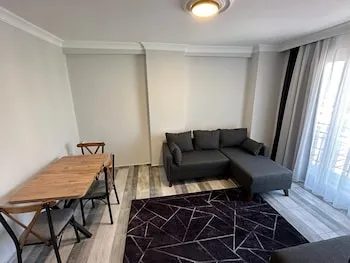 Home Life Hotel Residence
