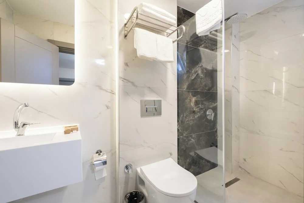 Deluxe Dört Kişilik Oda, Deniz Manzaralı