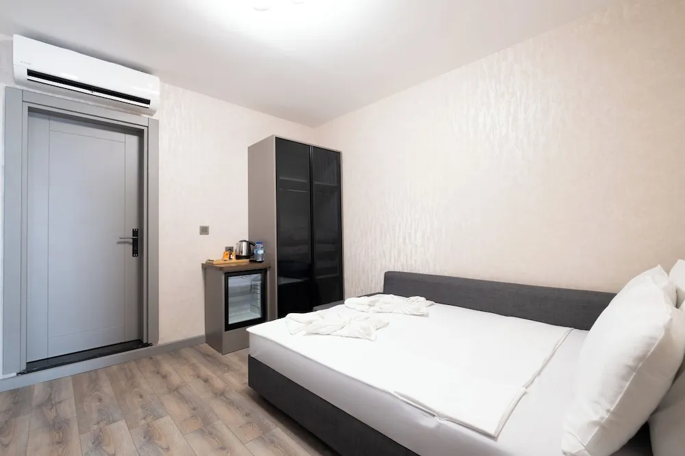 Deluxe Dört Kişilik Oda, Deniz Manzaralı