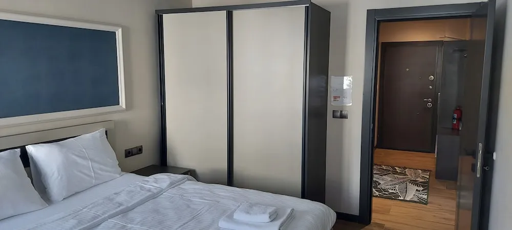 Apart Daire, 1 En Büyük (King) Boy Yatak ve Çekyat, Balkon, Bahçe Manzaralı