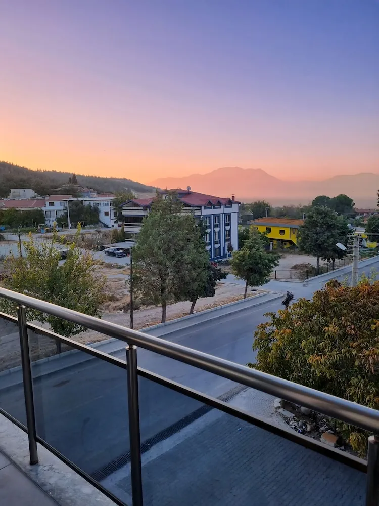 Apart Daire, Balkon, Bahçe Manzaralı